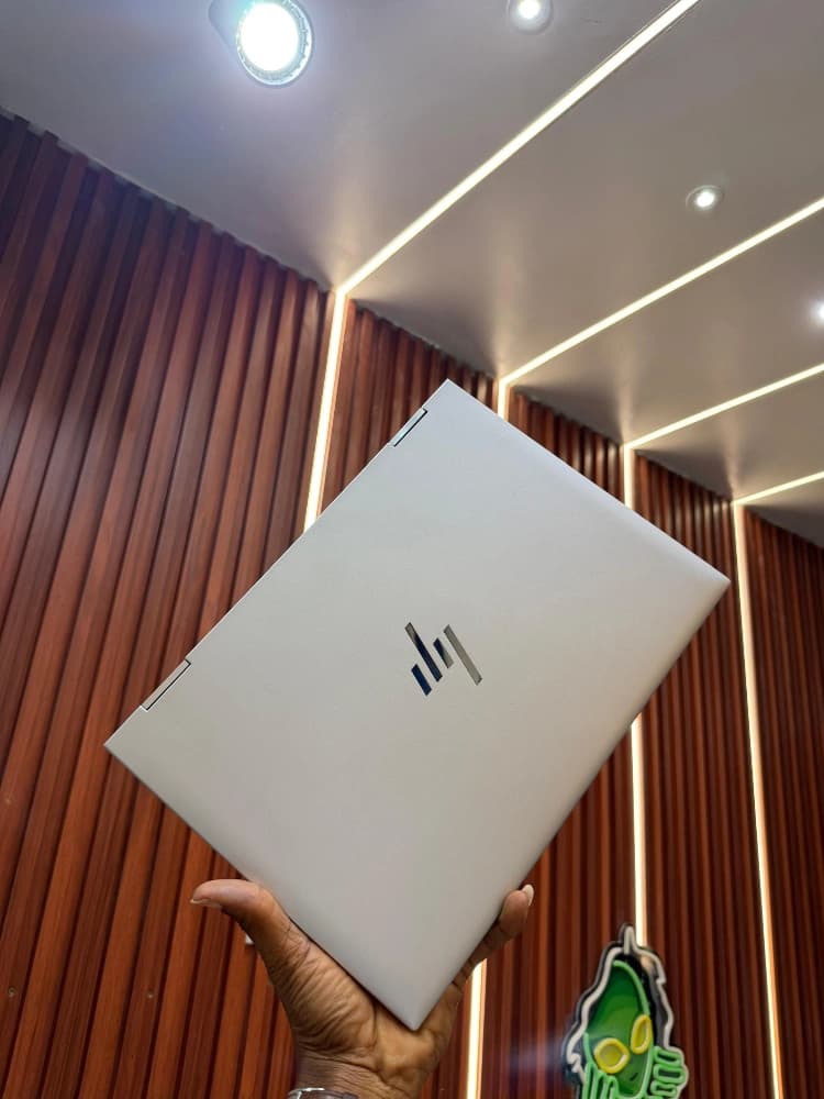 HP ELITEBOOK 830 x360 G9 - Image 1