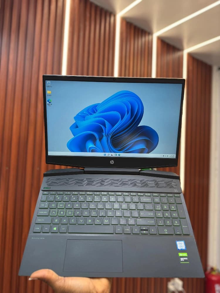 HP PAVILION