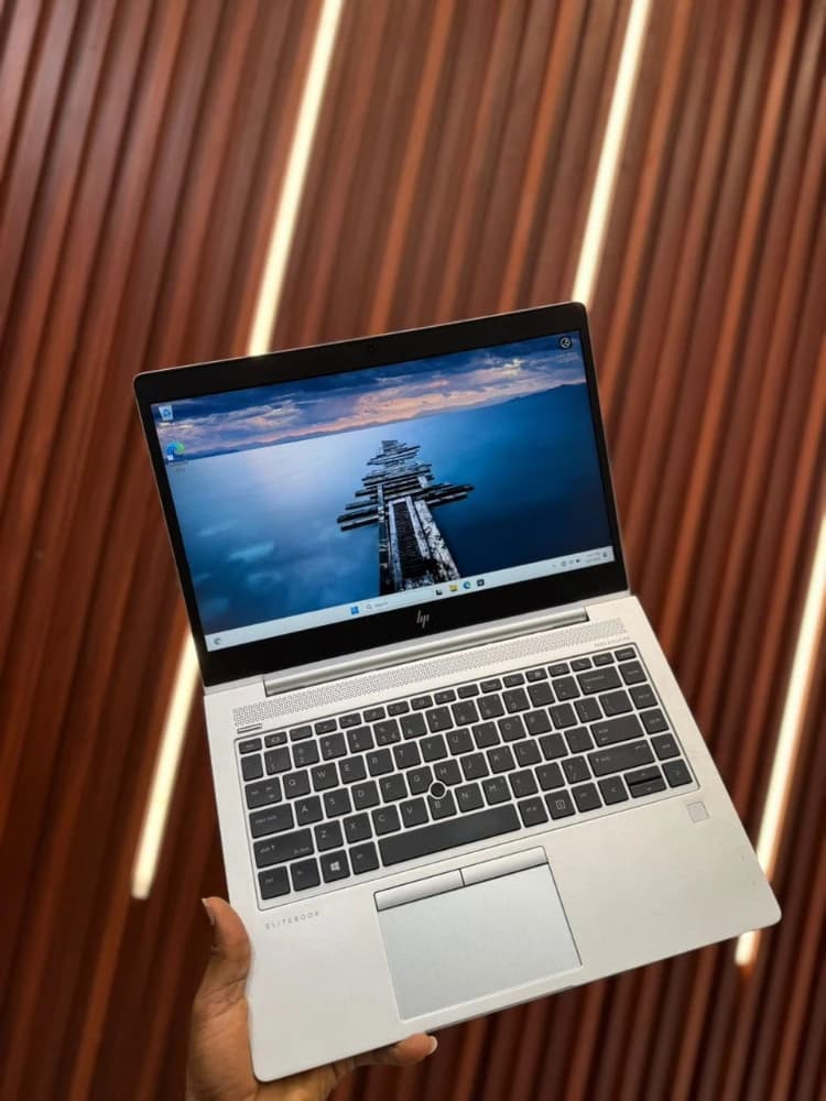 HP ELITEBOOK 840 G6 - Image 1