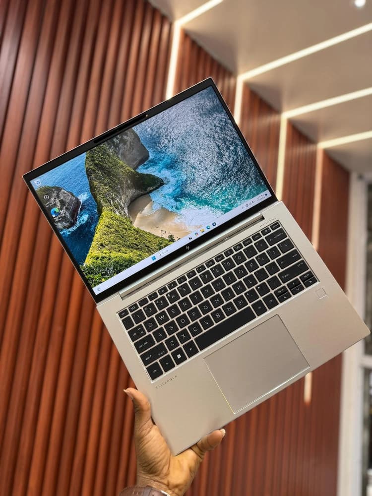 HP ELITEBOOK 840 G9 - Image 1