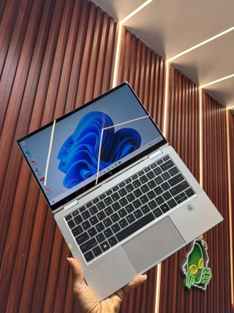 HP ELITEBOOK 1030 G7 - Image 1