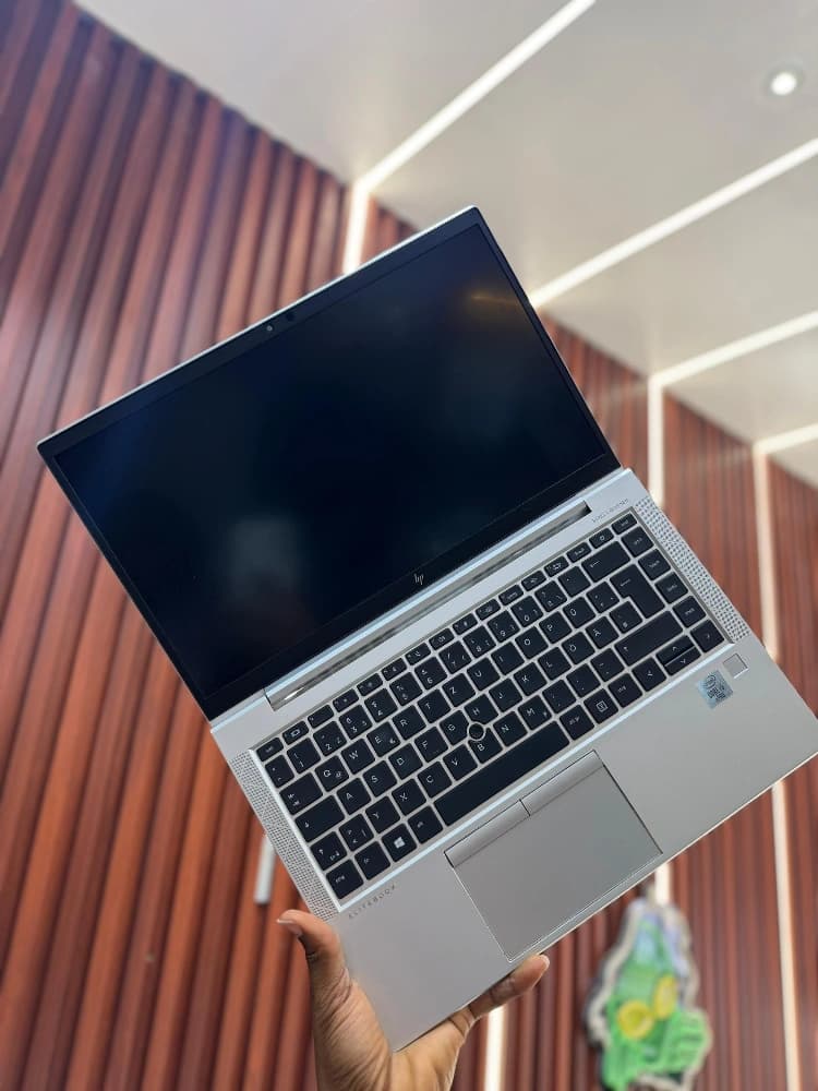 HP ELITEBOOK 840 G7 - Image 1