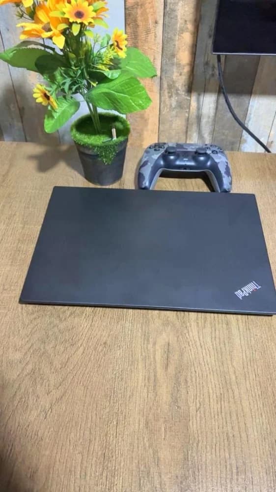 LENOVO THINKPAD T14s
