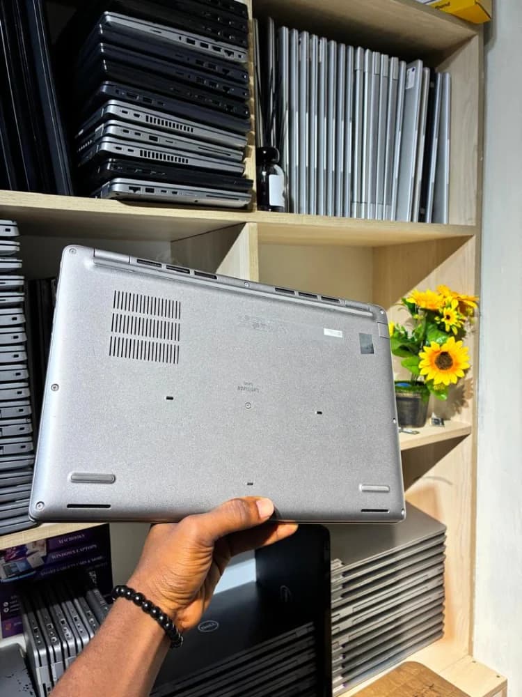 DELL LATITUDE 5440 - Image 1