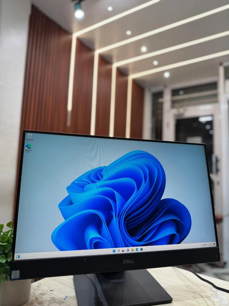 DELL OPTIPLEX 7470 AIO - Image 1